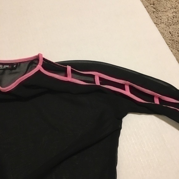 Flowers by Zoe size small and medium outfit - Picture 15 of 16